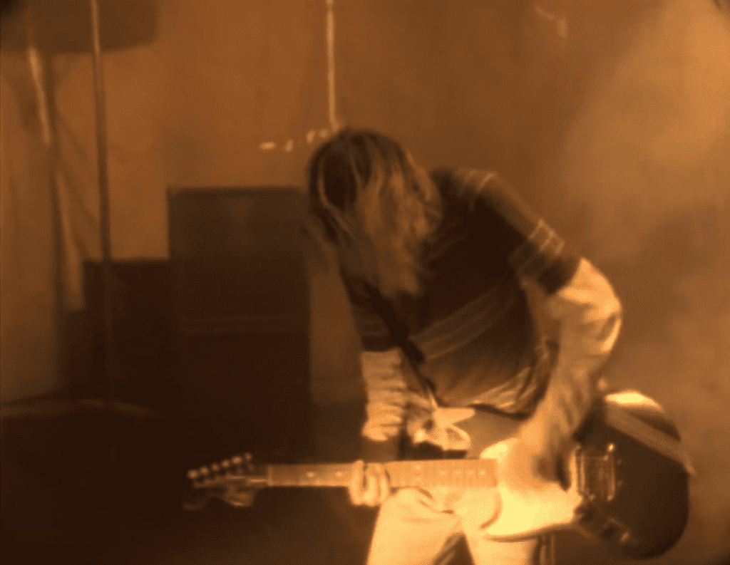 Kurt Cobain con su Fender Mustang
